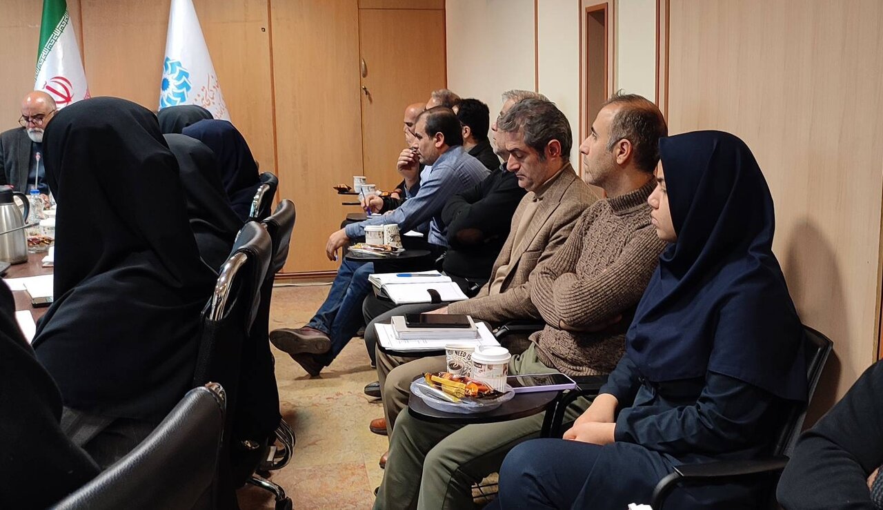 دومین نشست شورای اداری اداره کل کتابخانه های عمومی استان تهران