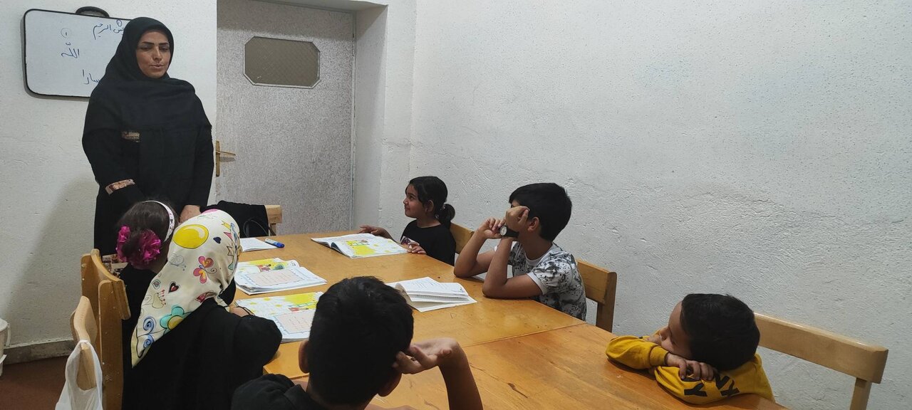 پیچیدن شمیم قرآن و اهلبیت(ع) در کتابخانههای شهرستان مروست