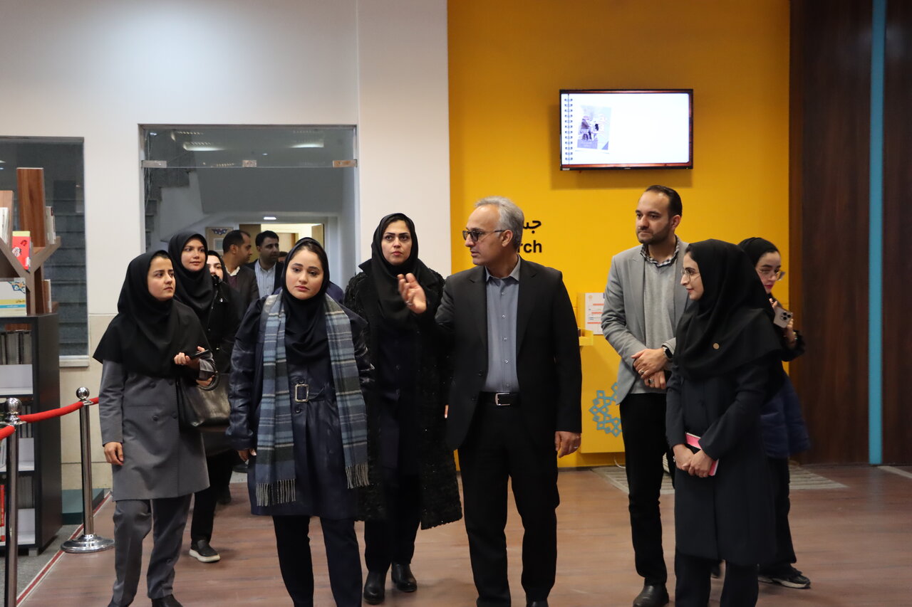 گسترش زیر ساختهای کتابخانهای استان؛ از افتتاح پروژههای عمرانی در یزد تا بازطراحی کتابخانه مرکزی میبد