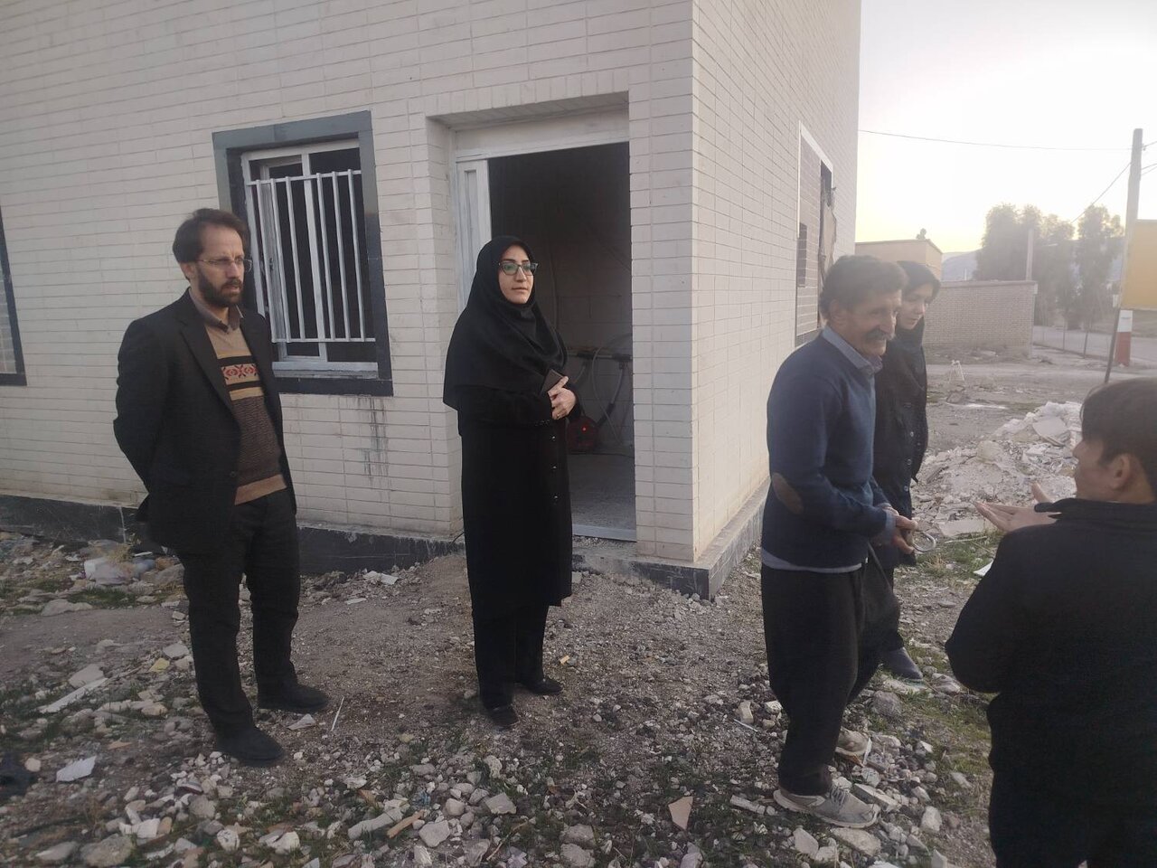 مدیرکل کتابخانههای عمومی لرستان از پروژههای کتابخانهای کوهدشت بازدید کرد