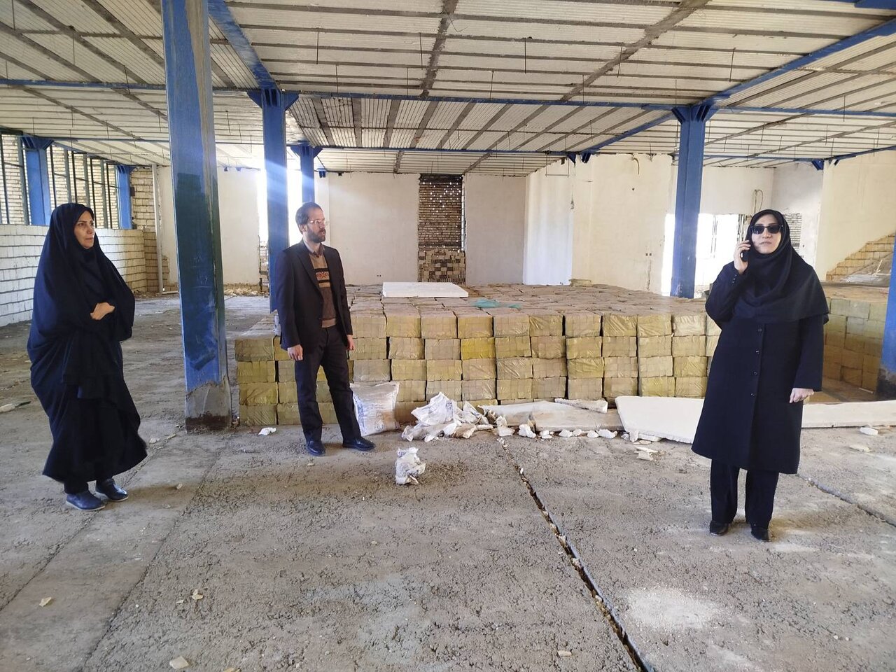 مدیرکل کتابخانههای عمومی لرستان از پروژههای کتابخانهای کوهدشت بازدید کرد