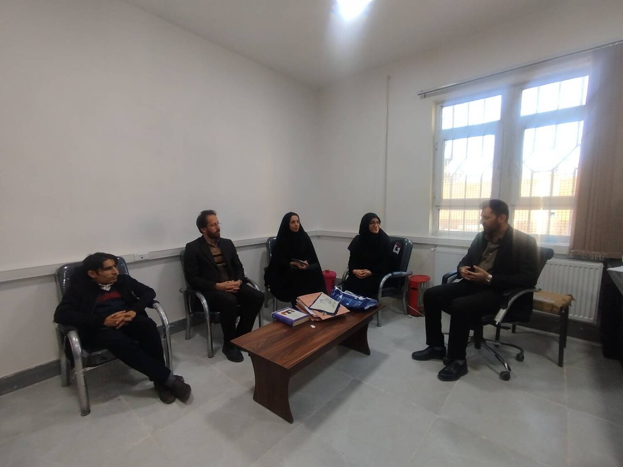 مدیرکل کتابخانه‌های عمومی لرستان از پروژه‌های کتابخانه‌ای کوهدشت بازدید کرد