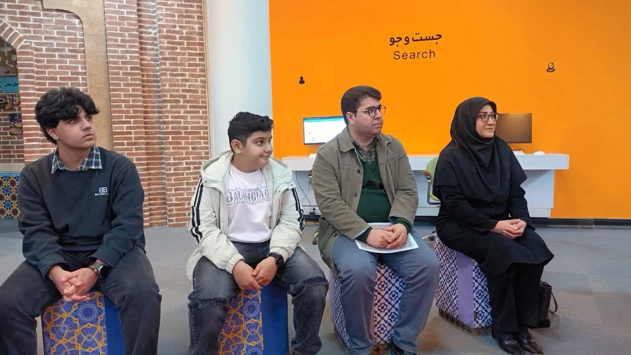 " ماراتن کتاب" در کتابخانه مرکزی خرم آباد اجرا شد