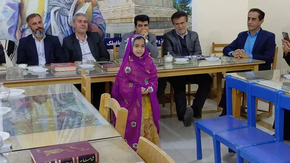 بیست و یکمین نشست فرهنگی ادبی «سهشنبههای دانشی» در باغملک برگزار شد