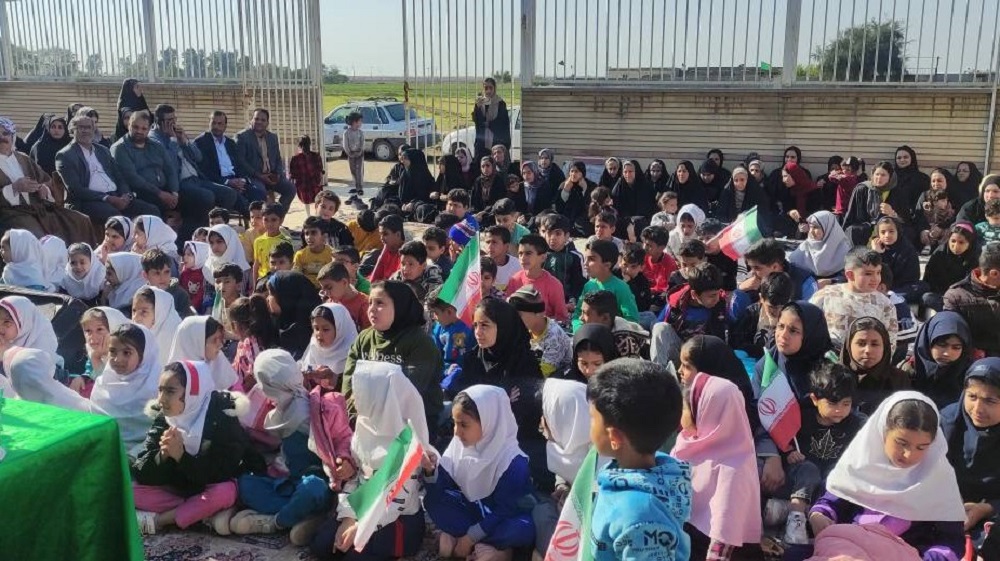 رویداد «قرآن و عترت»، با استقبال گسترده مردم در کتابخانه برکت امیرالمومنین(ع) باوی برگزار شد