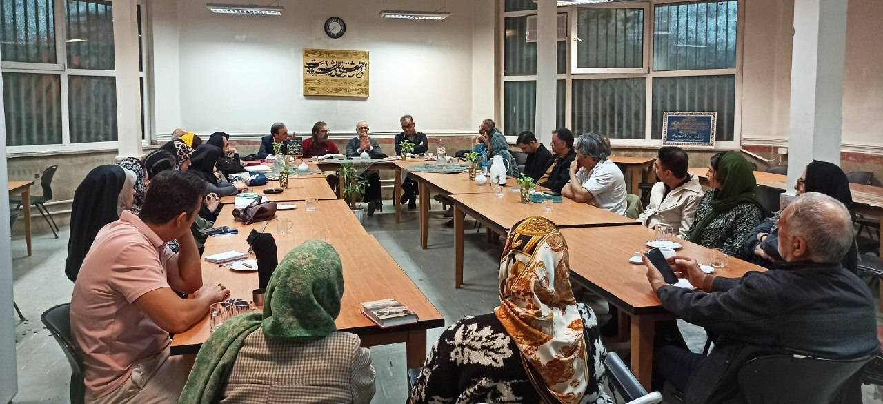 پویایی کتابخانه‌های استان تهران با اجرای نشست‌های فرهنگی و کارگاه‌های آموزشی