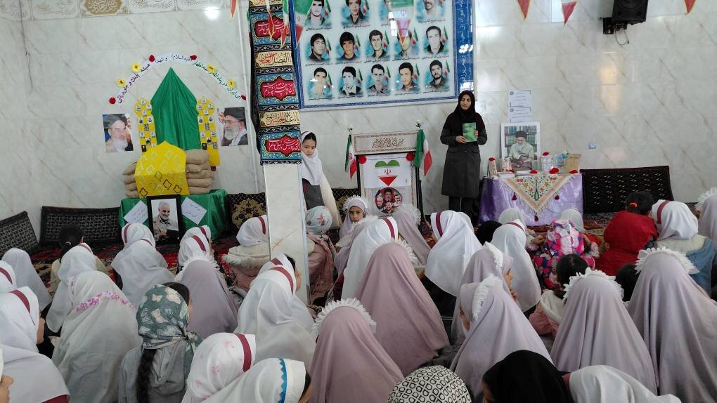 محفل مطالعاتی از بصیرت سیاسی تا جهاد تبیین برگزار شد