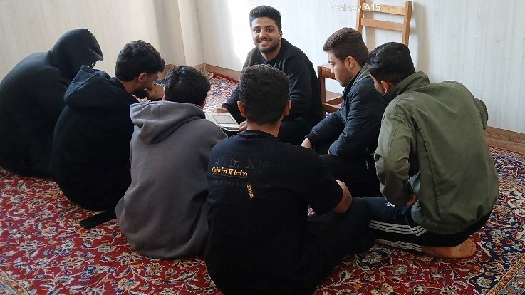 نوای قرآن در کتابخانه شهدای مدافع حرم اهواز طنین‌انداز شد