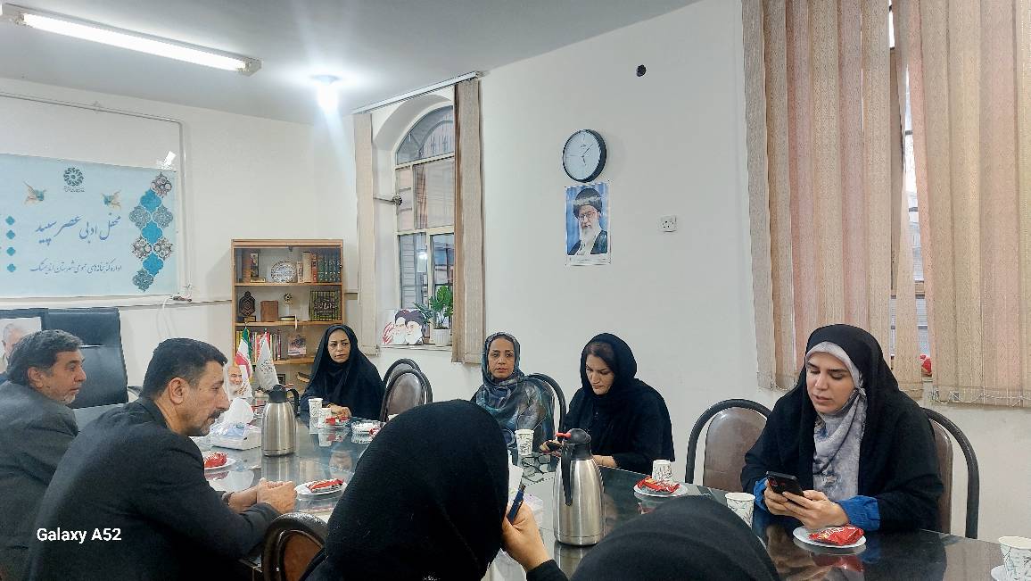 محفل ادبی شعر مقاومت در اندیمشک برگزار شد