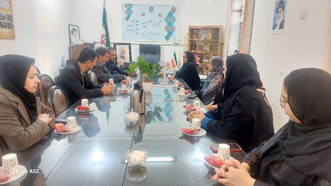 محفل ادبی شعر مقاومت در اندیمشک برگزار شد