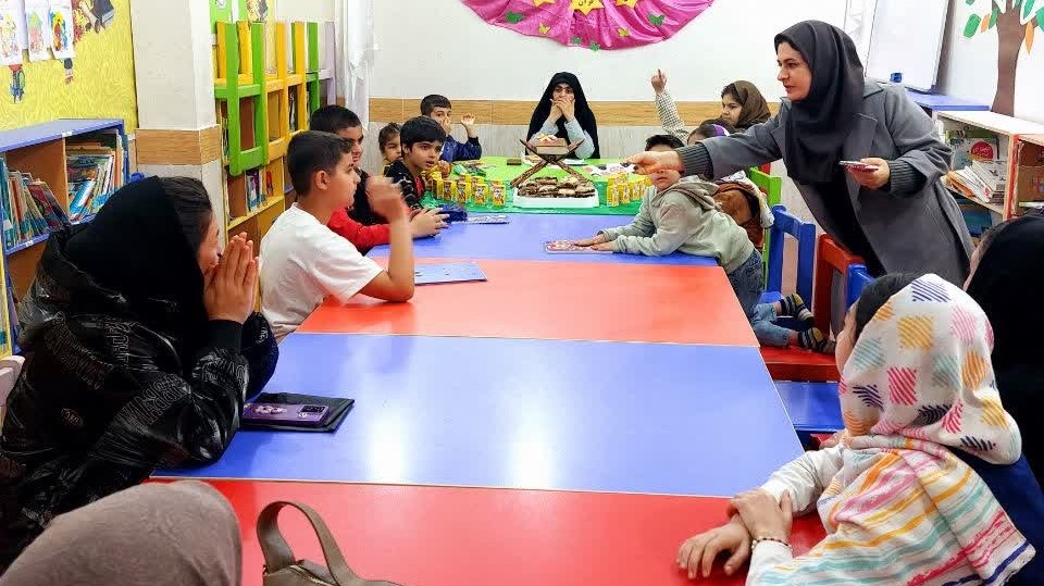 کارگاه‌های تعاملی «مادر و کودک» در کتابخانه علامه شیخ شوشتر برگزار شد