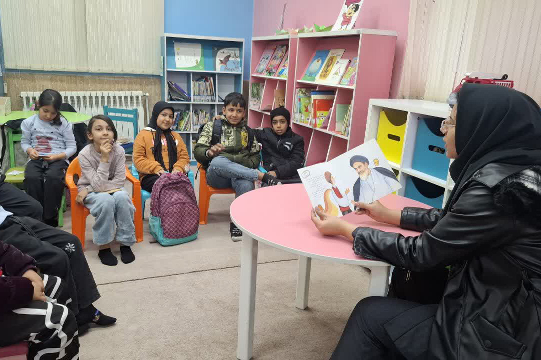 بزرگداشت سالگرد پیروزی انقلاب اسلامی در کتابخانههای استان مرکزی