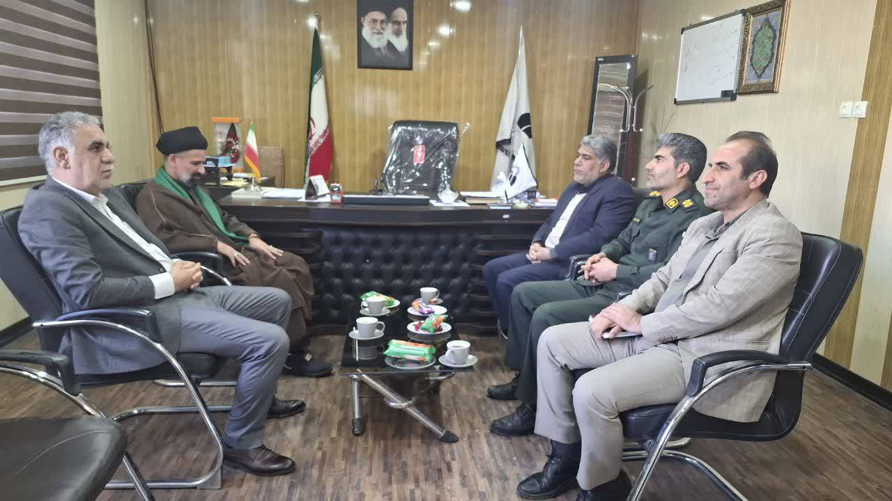 برنامه‌ریزی جشن بزرگ انقلاب اسلامی و میلاد امام زمان(عج) در لالی برگزار شد