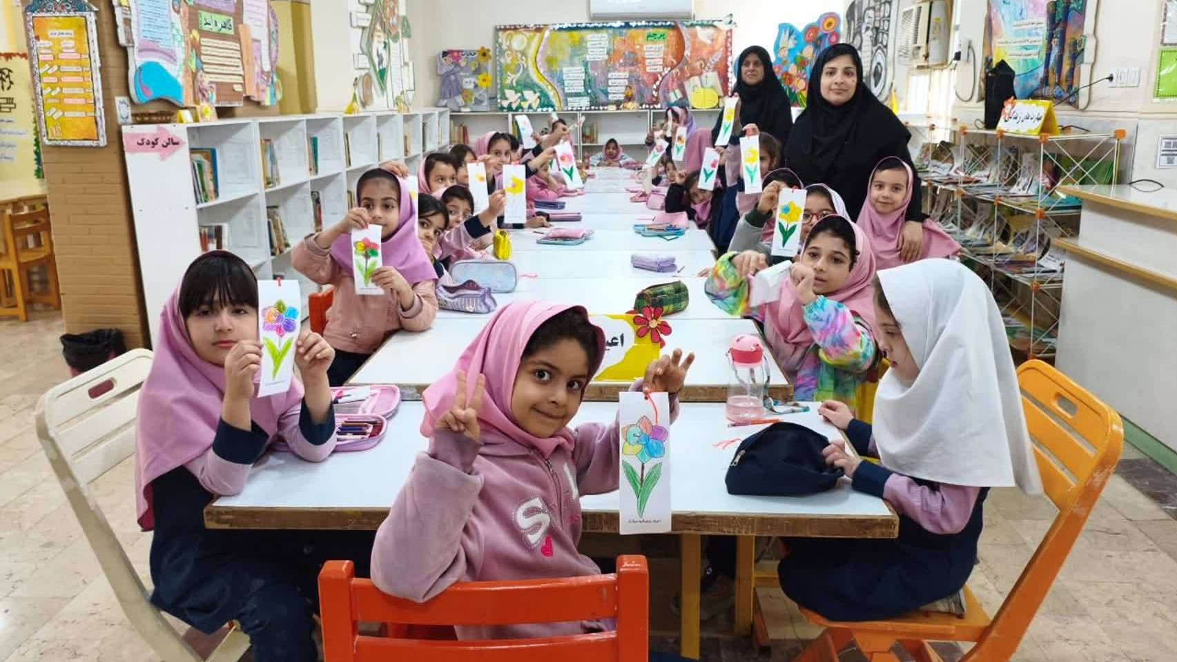 برنامه‌های فرهنگی هنری ویژه دانش‌آموزان کلاس اول اجرا شد