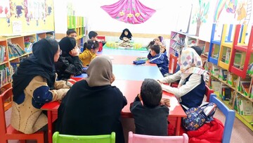 کارگاه‌های تعاملی "مادر و کودک" در کتابخانه علامه شیخ شوشتر