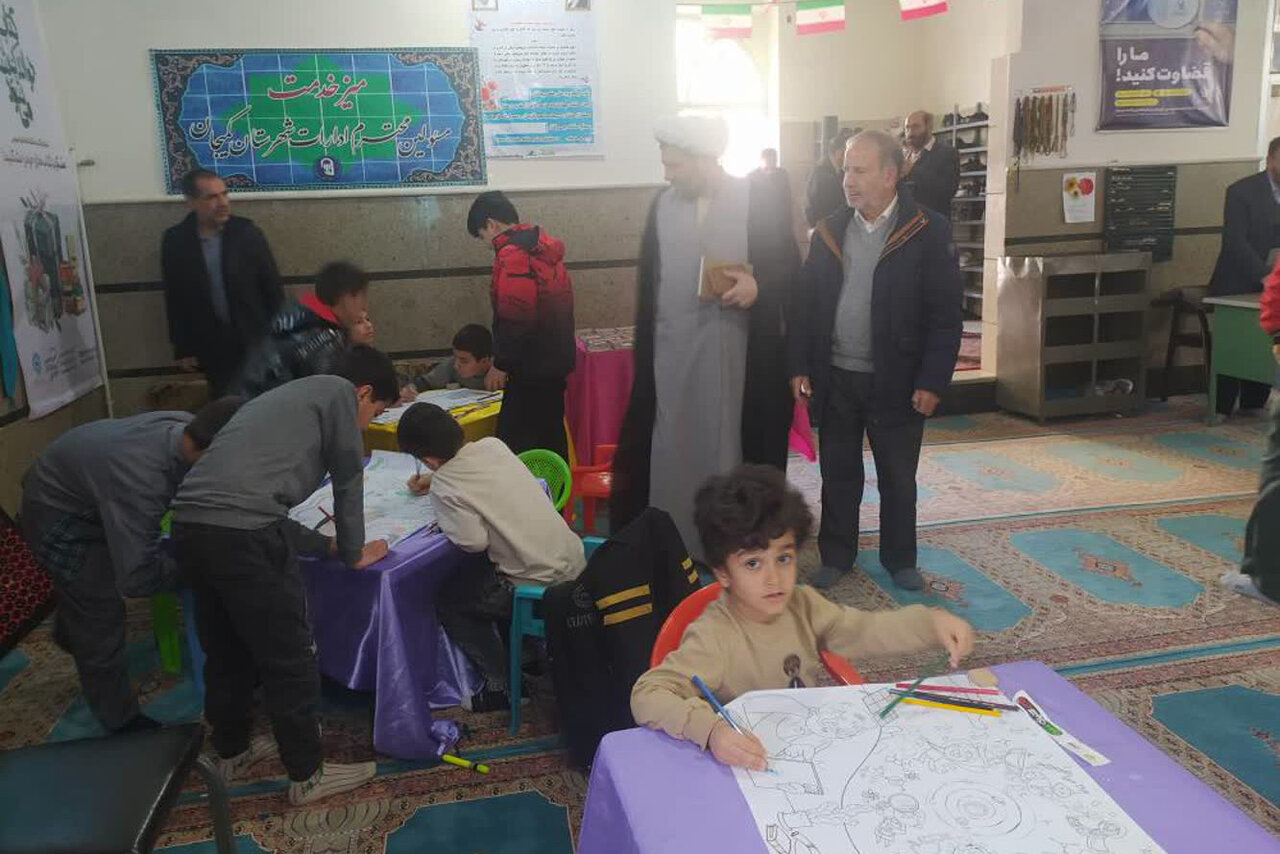 بزرگداشت سالگرد پیروزی انقلاب اسلامی در کتابخانههای استان مرکزی