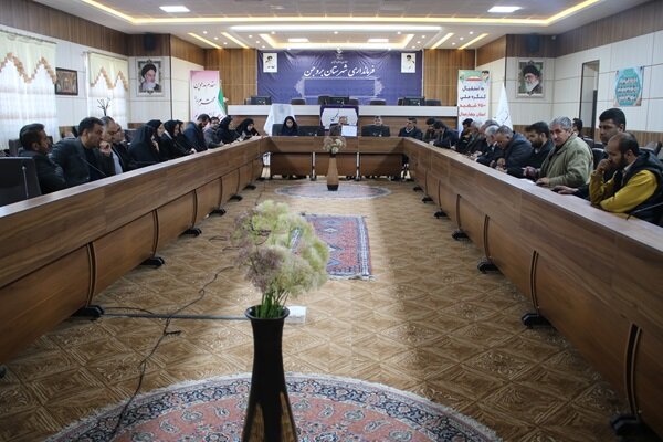 بروجن میزبان آغاز نخستین پویش بازسازی کتابخانه و طرح ملی «اِهدانش» شد