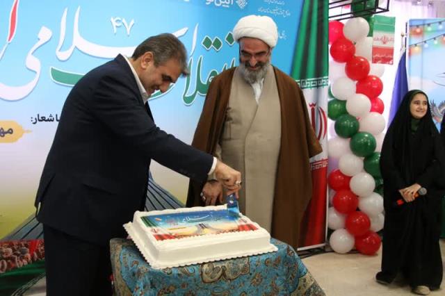 آینده ایران اسلامی به تلاش و مسئولیت‌پذیری نسل دانش‌آموز وابسته است