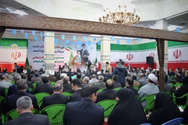 عطرافشانی مزار شهدا و تجدید بیعت با آرمان‌های انقلاب اسلامی