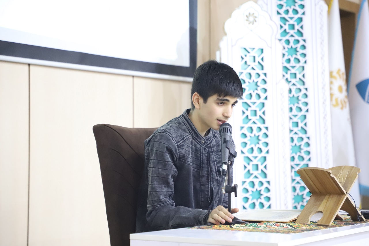 رویداد قرآنی «در سایهسار نور» در همدان برگزار شد