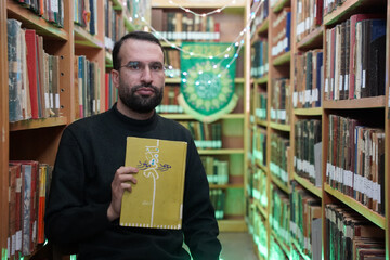 معرفی و خوانش کتاب «امام مهدی، موجود موعود»