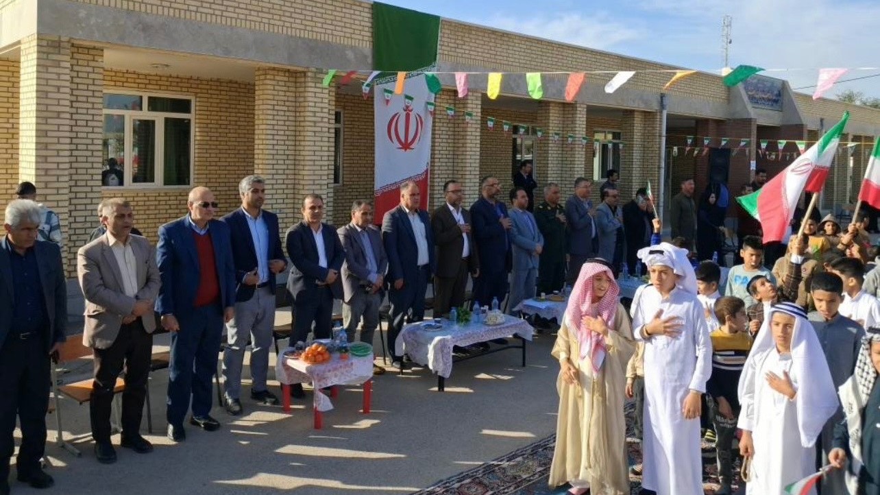«کاروان دانایی؛ از کتابخانه تا مدرسه»، شور دانستن و کتابخوانی را به روستای شیخ زهراب حمیدیه آورد