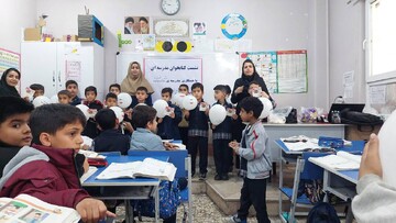 نشست کتاب‌خوان مدرسه‌ای