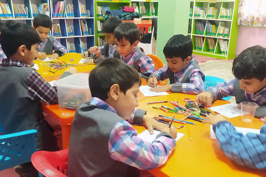 برگزاری ویژهبرنامههای دهه فجر در کتابخانههای عمومی استان مرکزی