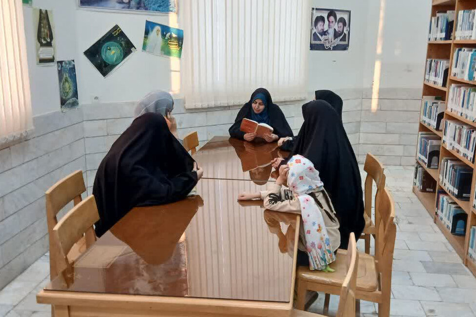 برگزاری ویژهبرنامههای «مهدی جان ایران» در کتابخانههای استان مرکزی