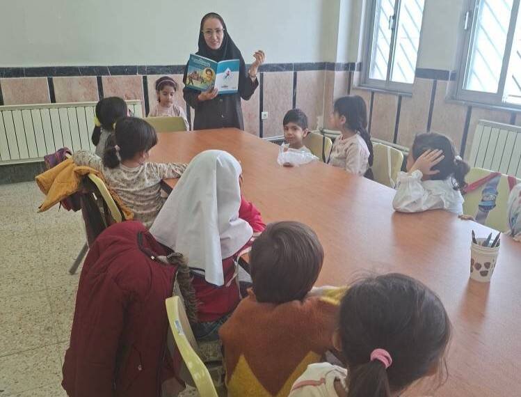 مروری بر برنامه‌های دهه مبارک فجر در کتابخانه‌های عمومی استان تهران