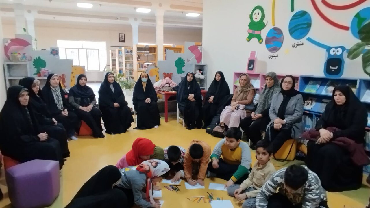 گسترش فعالیتهای فرهنگی و دینی کودکمحور در کتابخانههای عمومی کرمانشاه