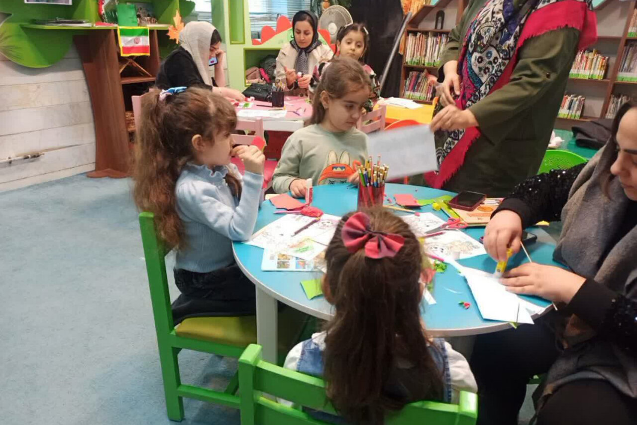 کتابخانههای عمومی استان مرکزی میزبان جشنهای نیمهشعبان شدند