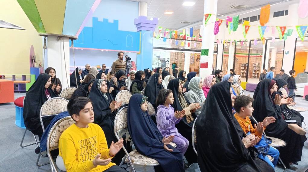 جشن نیمه شعبان به میزبانی اداره کل کتابخانه های لرستان برگزار شد