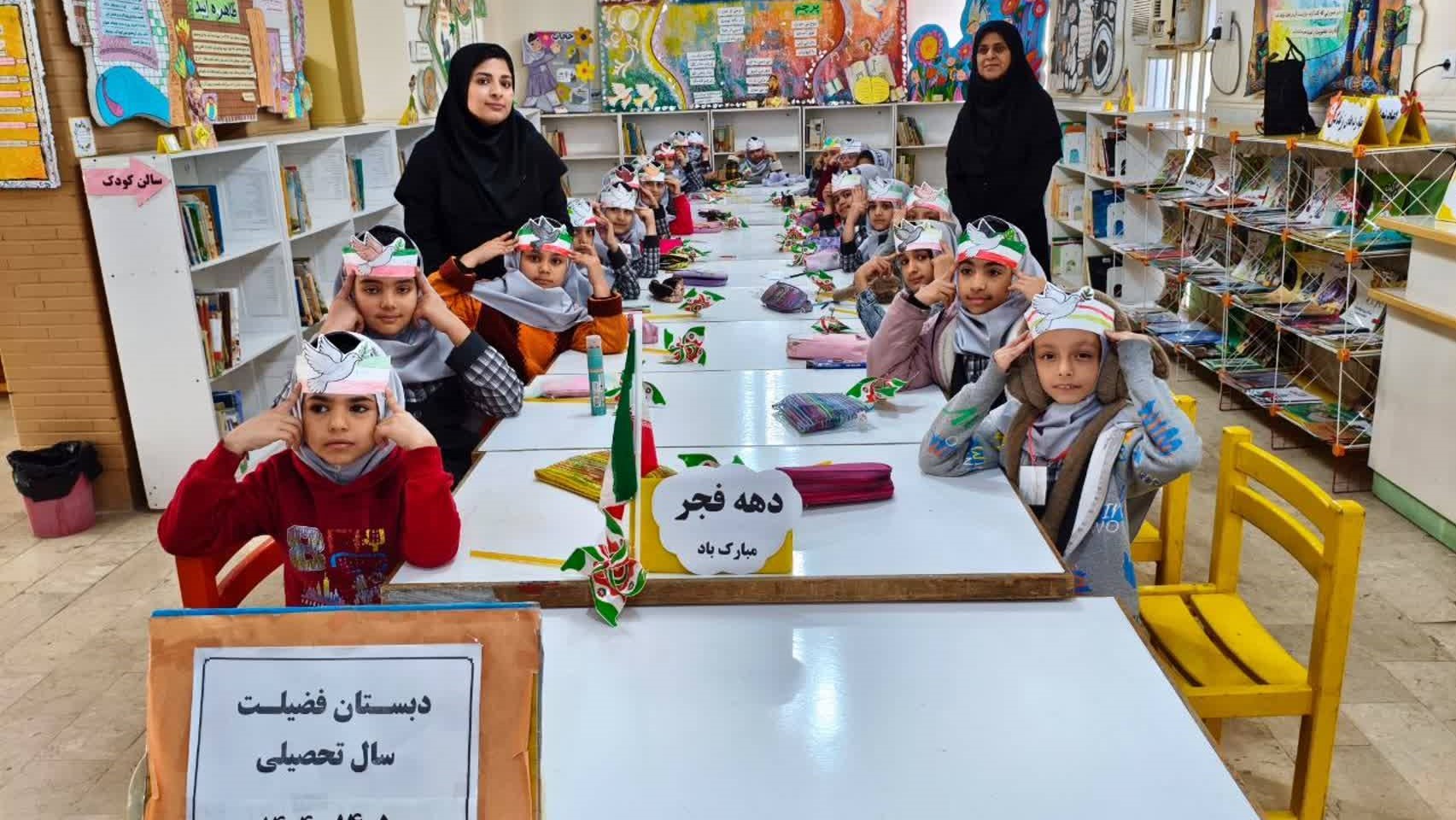 «جشن شکوفه‌های بهار انقلاب» در کانون پرورش فکری بندر ماهشهر برگزار شد