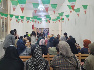فجر پیروزی در قاب بازی؛ جشن سی و هفتمین بهار انقلاب در دل کودکان ابهری