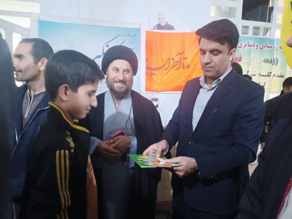طرح فرهنگی و ترویجی «آفتاب؛ روایت آرش کمانگیر» در شهرستان ملکشاهی برگزار شد