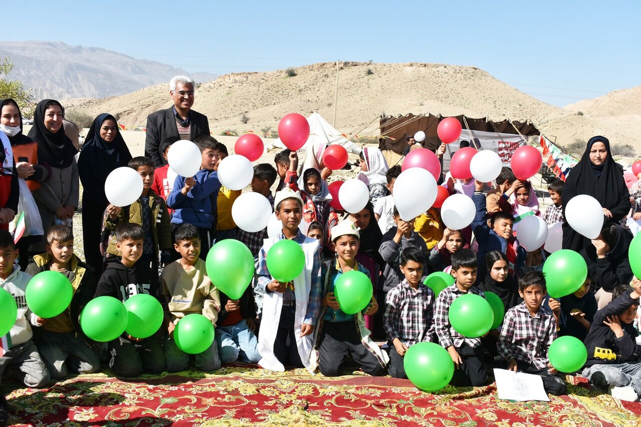 همزمان با دهه فجر، کتاب و قصه میهمان چادرهای عشایر خنج شد