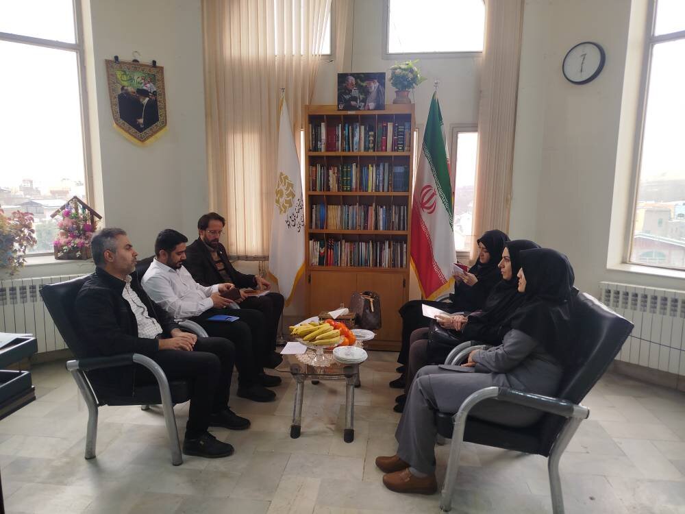 بازدید مدیرکل کتابخانه‌های عمومی لرستان از کتابخانه‌های بروجرد