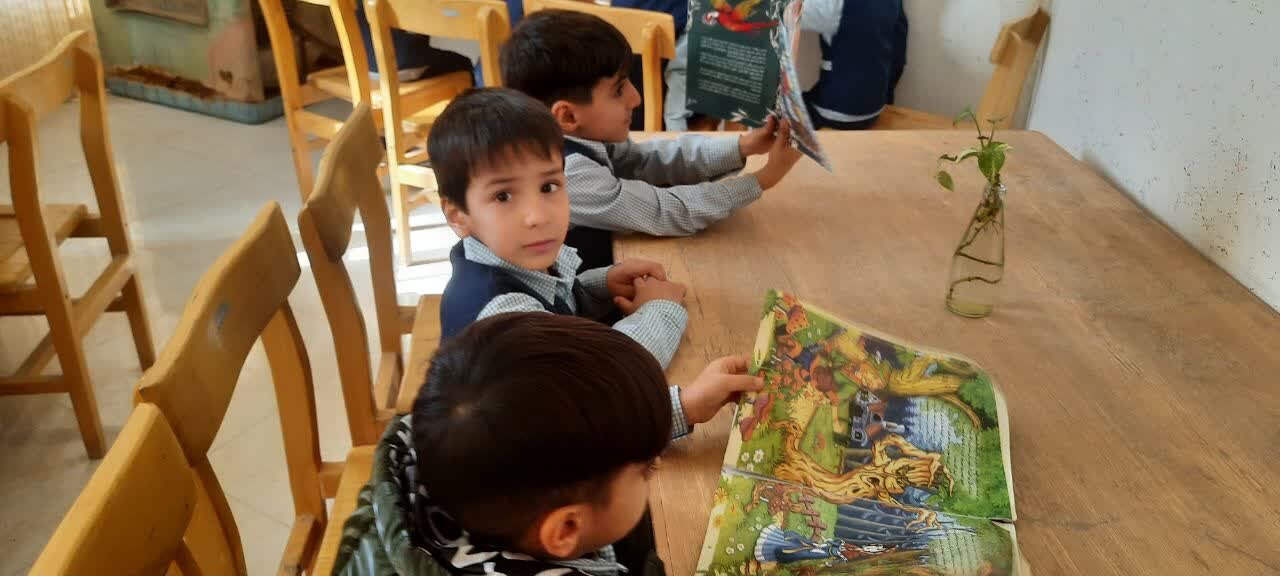جلوه‌های فرهنگی دهه فجر با حضور پرشور نوآموزان