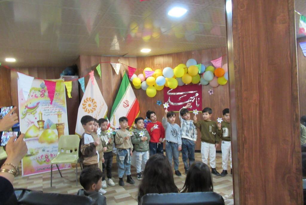 جشن میلاد نور در اداره کتابخانه عمومی شهرستان ساوجبلاغ برگزار شد