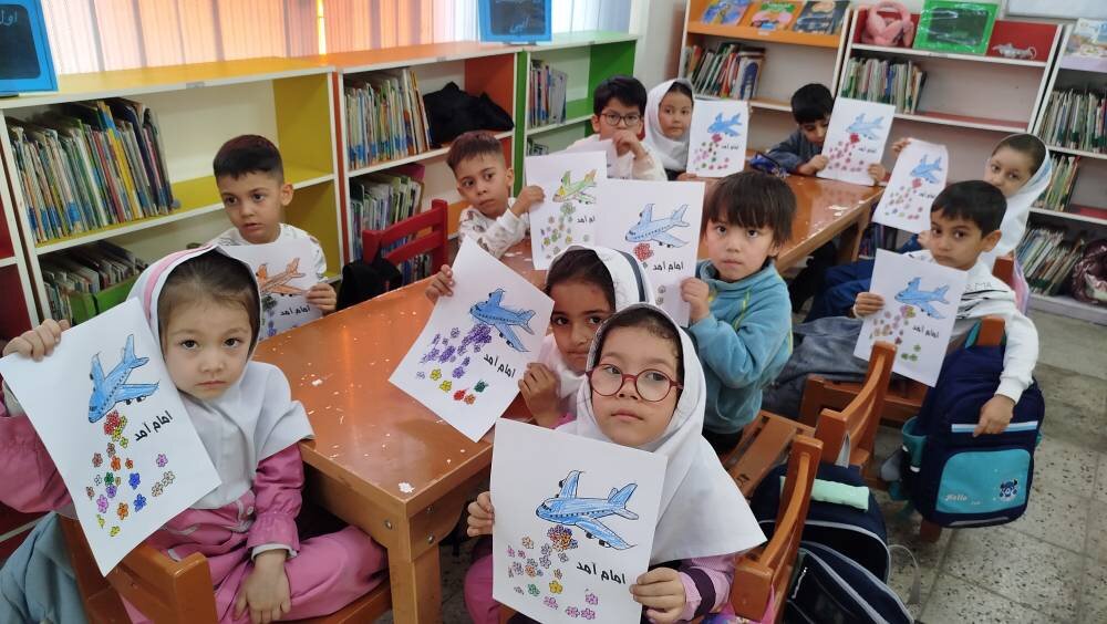 روایت فجر انقلاب اسلامی در کتابخانه‌های عمومی استان تهران