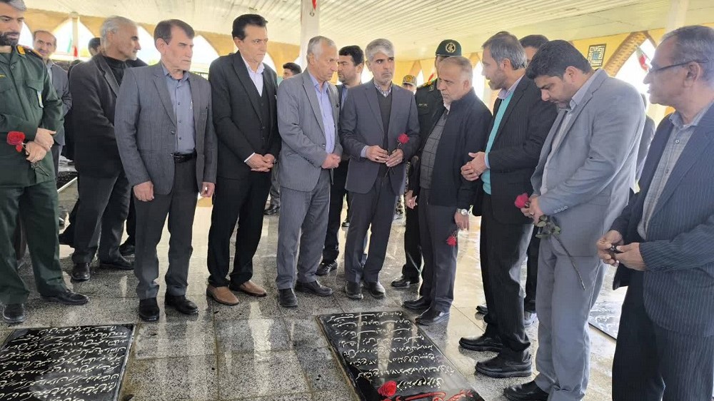 حضور فعال کتابخانه‌های عمومی شهرستان ایذه در آستانه دهه مبارک فجر و نیمه شعبان