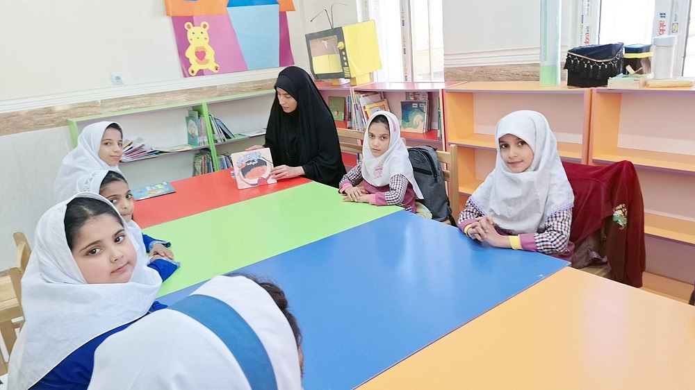 آموزش خلاقانه نماز در کتابخانه قلمچی خرمشهر برگزار شد