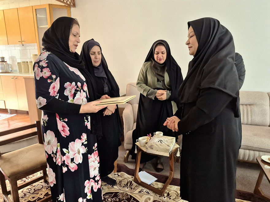 برگزاری برنامه‌های فرهنگی دهه مبارک فجر در کتابخانه‌های عمومی استان کردستان