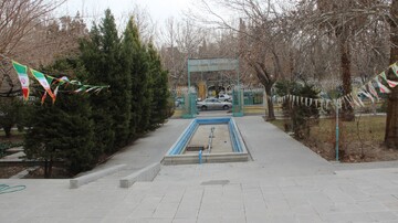 گزارش تصویری از پیچیدن عطر انقلاب اسلامی و انتظار مهدوی در کتابخانه‌های عمومی استان اصفهان