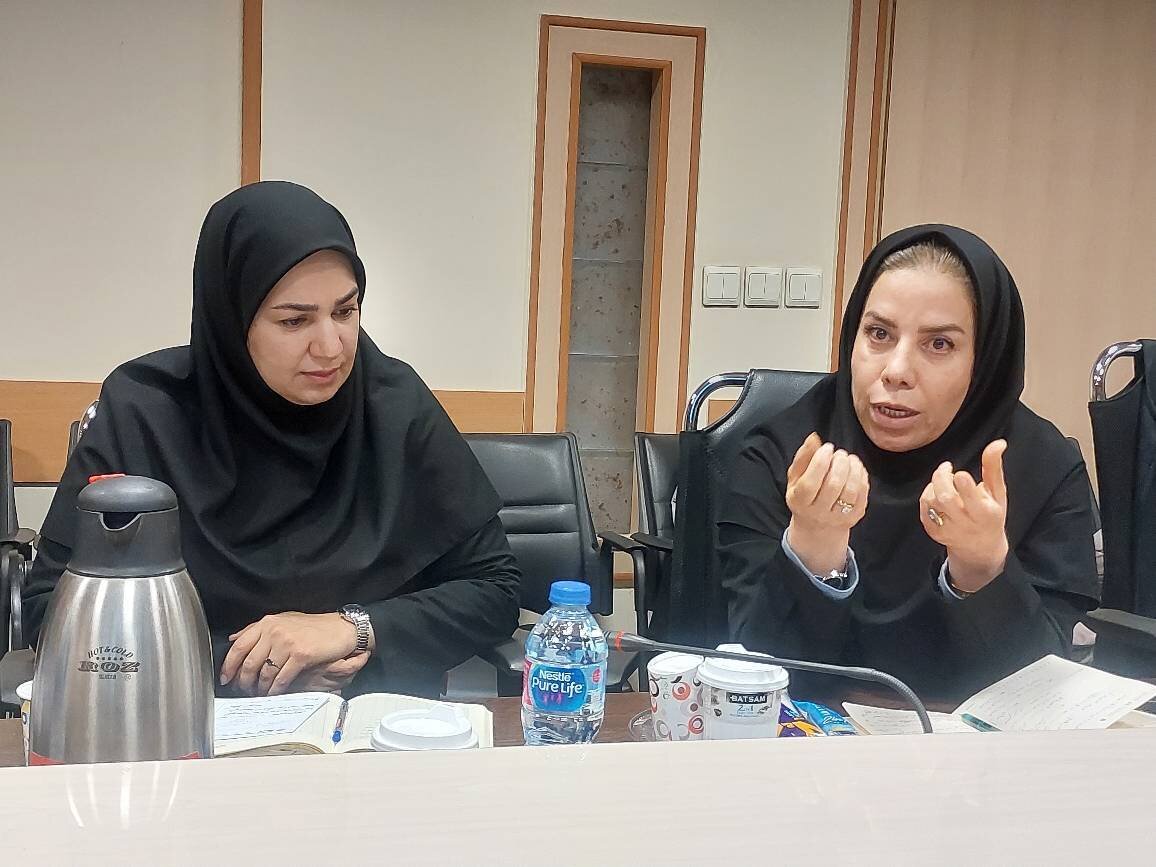 نشست هم‌افزایی و ارزیابی با حضور مدیرکل کتابخانه‌های عمومی استان تهران برگزار شد