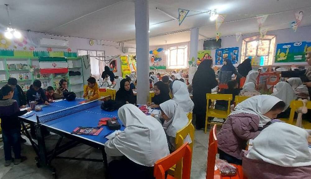 اجرای برنامه‌های متنوع فرهنگی و هنری در کتابخانه عمومی شهید دکتر رئیسی پلدختر
