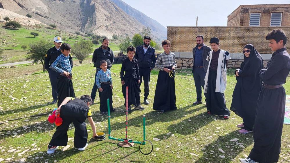 اجرای برنامه‌های فرهنگی و تفریحی در مدارس منطقه عشایری چالیاب