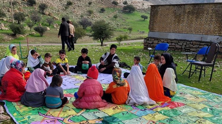 اجرای برنامههای فرهنگی و تفریحی در مدارس منطقه عشایری چالیاب