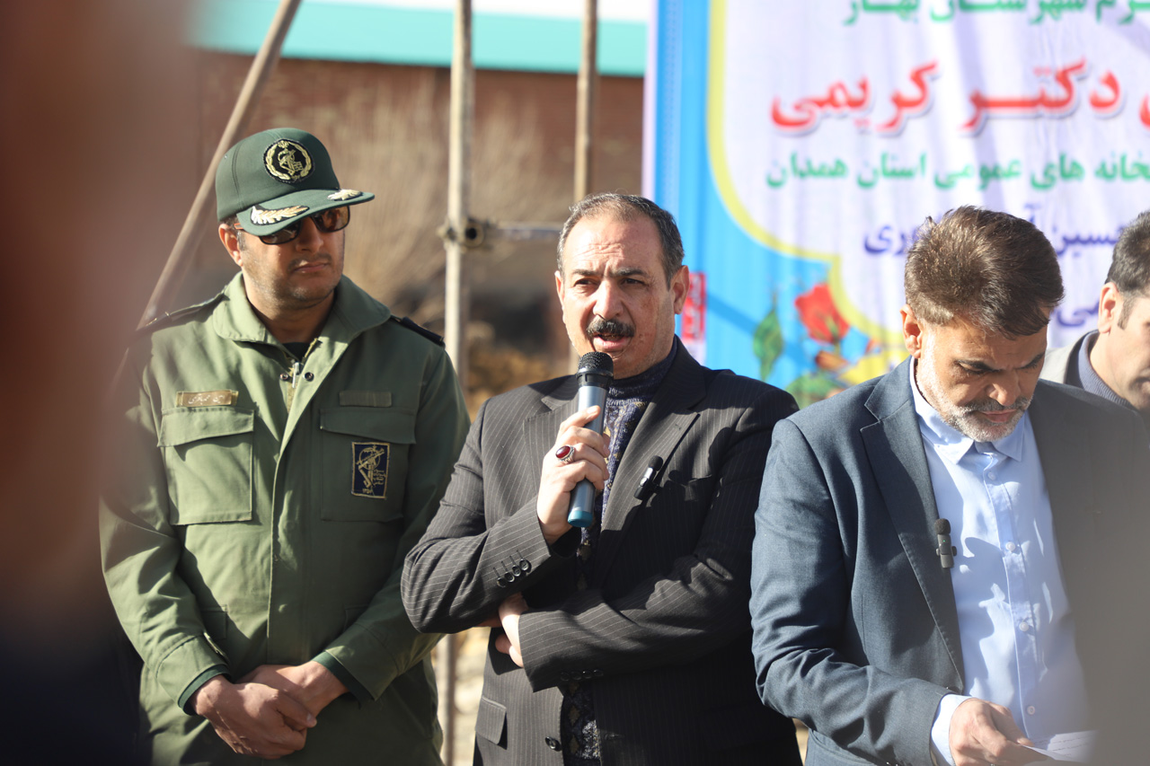 کلنگ احداث کتابخانه عمومی روستای حسین‌آباد عاشوری به زمین زده شد